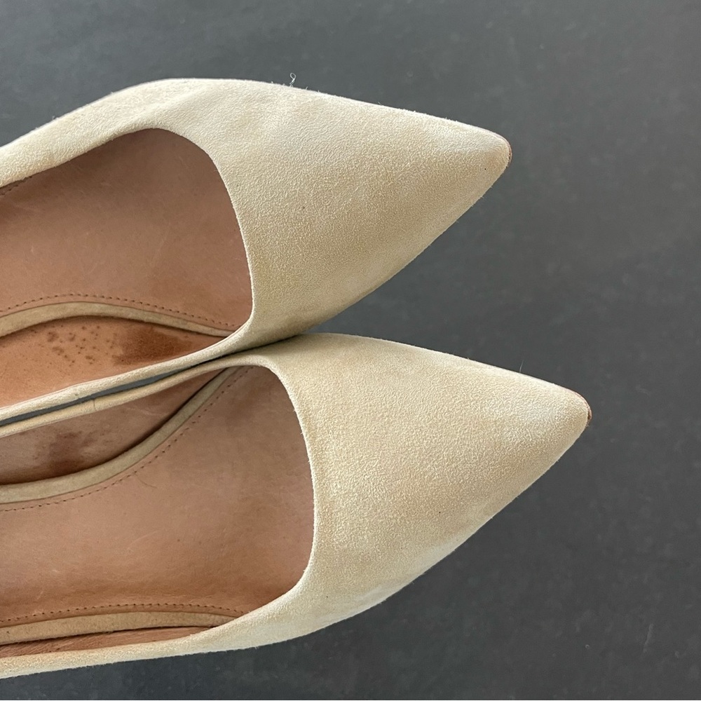 206 COLLECTIVE GENUINE TAN SUEDE NUDE PUMPS 8.5 - Picture 2 of 8